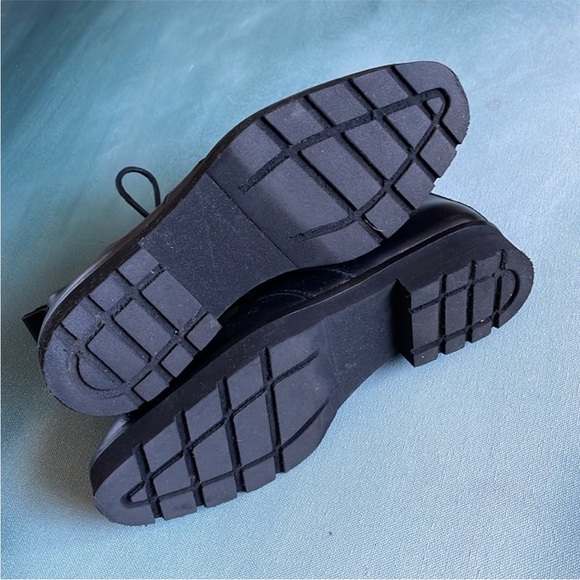 Everlane Leather Lace Up Boots - Picture 7 of 11